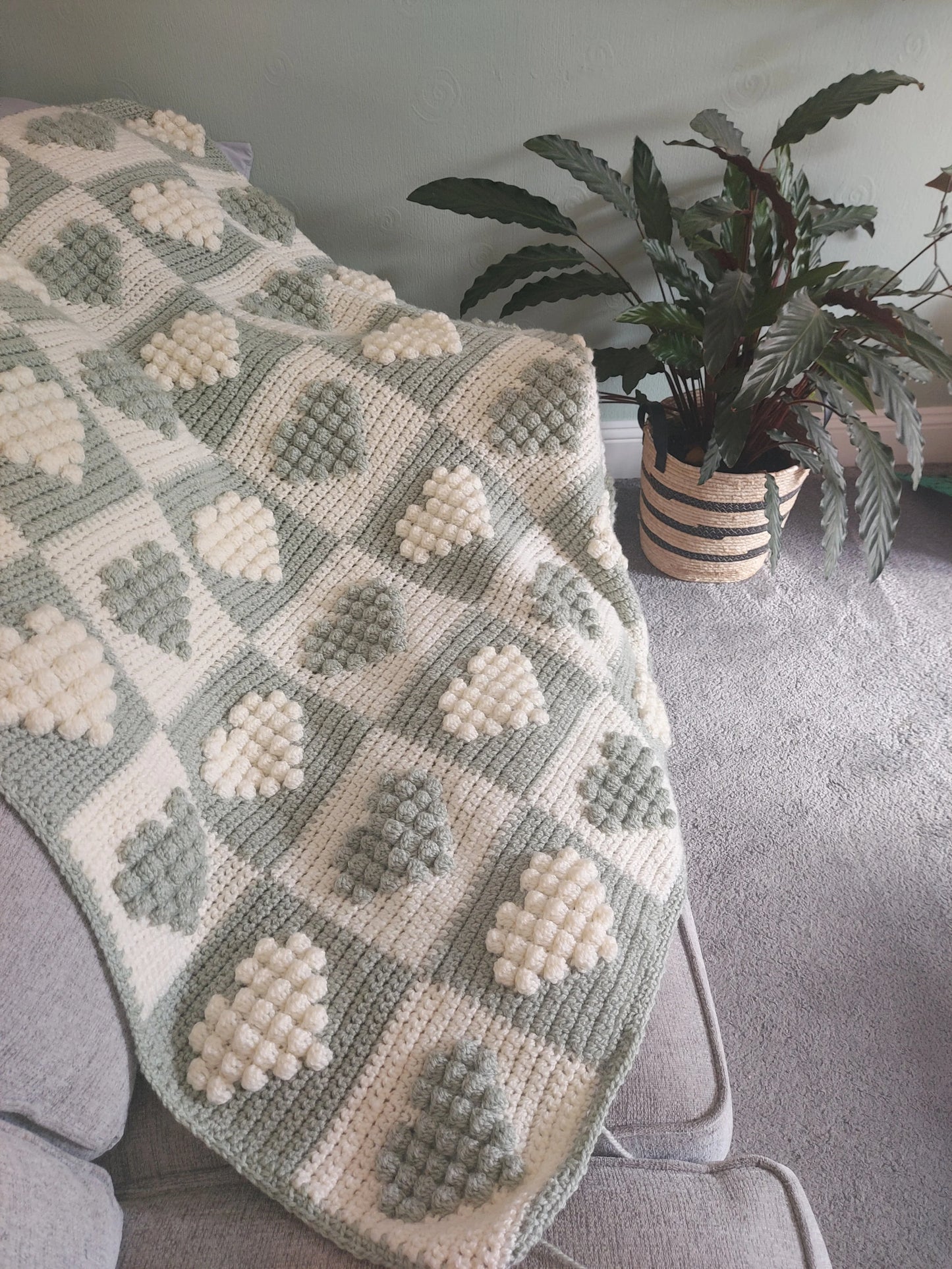 Crochet Blanket Pattern Chequered Hearts